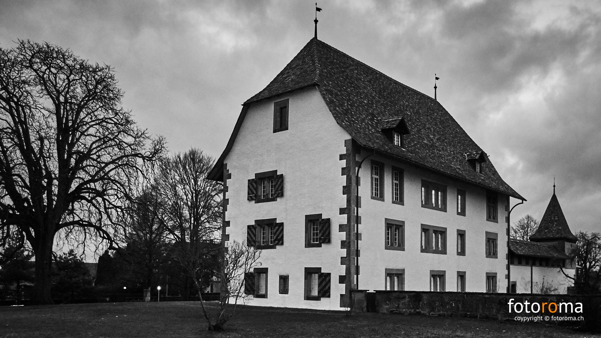 Schloss Schwarzenburg
RM-2019-365-8.jpg