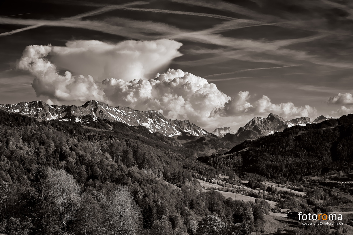 Wolken über den Gastlosen
Blick von Kalchstätten
RM-2019-365-152.jpg