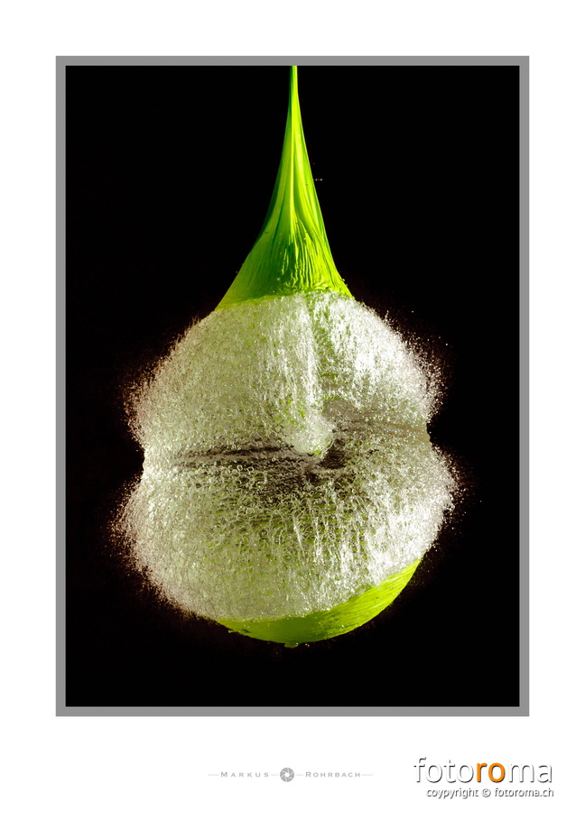 splashing balloon-1.jpg - flickr-24104410746.jpg flickr-24104410746.jpg