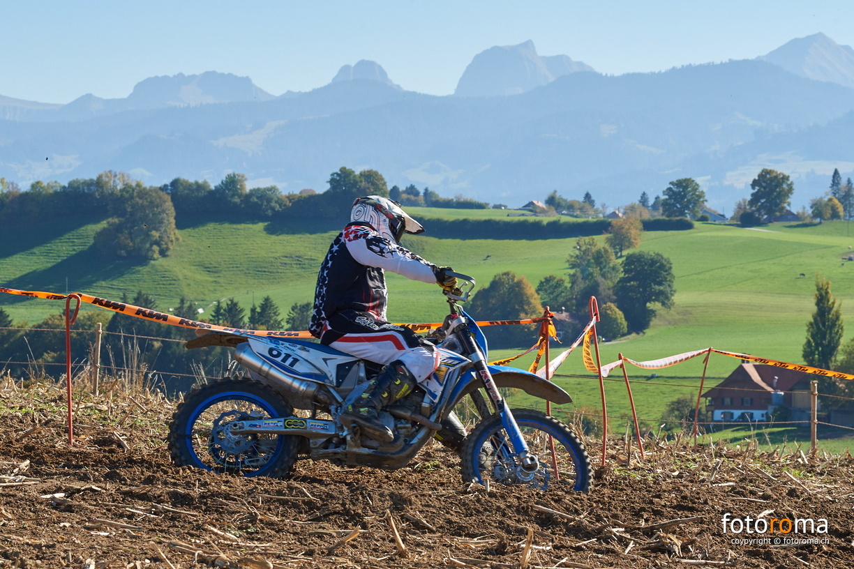 RM-BBS18-SA-0535 - RM-BBS18-SA-0535.jpg RM-BBS18-SA-0535.jpg