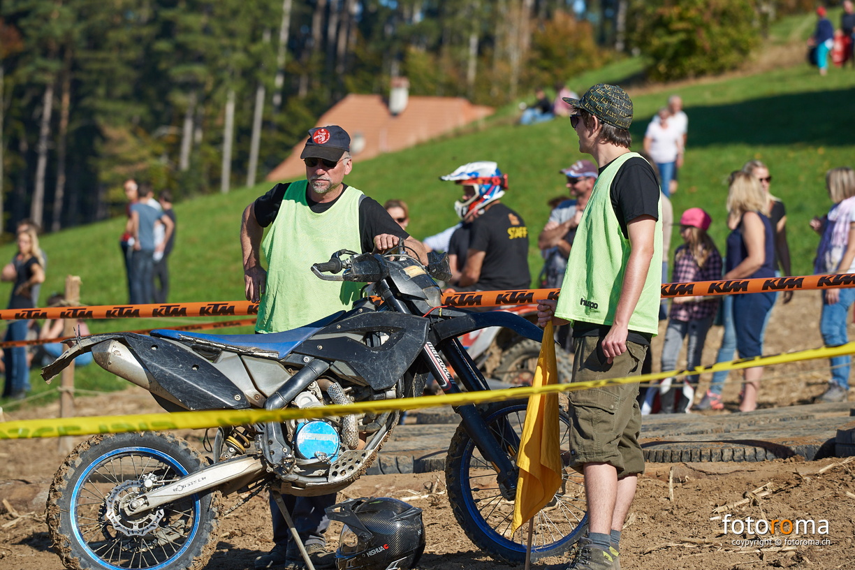 RM-BBS18-SA-0552 - RM-BBS18-SA-0552.jpg RM-BBS18-SA-0552.jpg