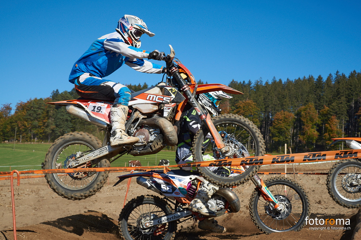 RM-BBS18-SA-0718 - RM-BBS18-SA-0718.jpg RM-BBS18-SA-0718.jpg