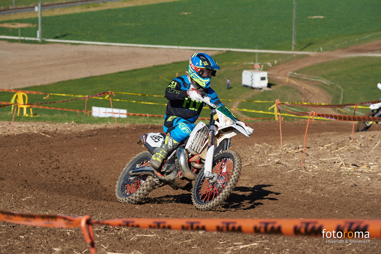 RM-BBS18-SO-1051 - RM-BBS18-SO-1051.jpg RM-BBS18-SO-1051.jpg