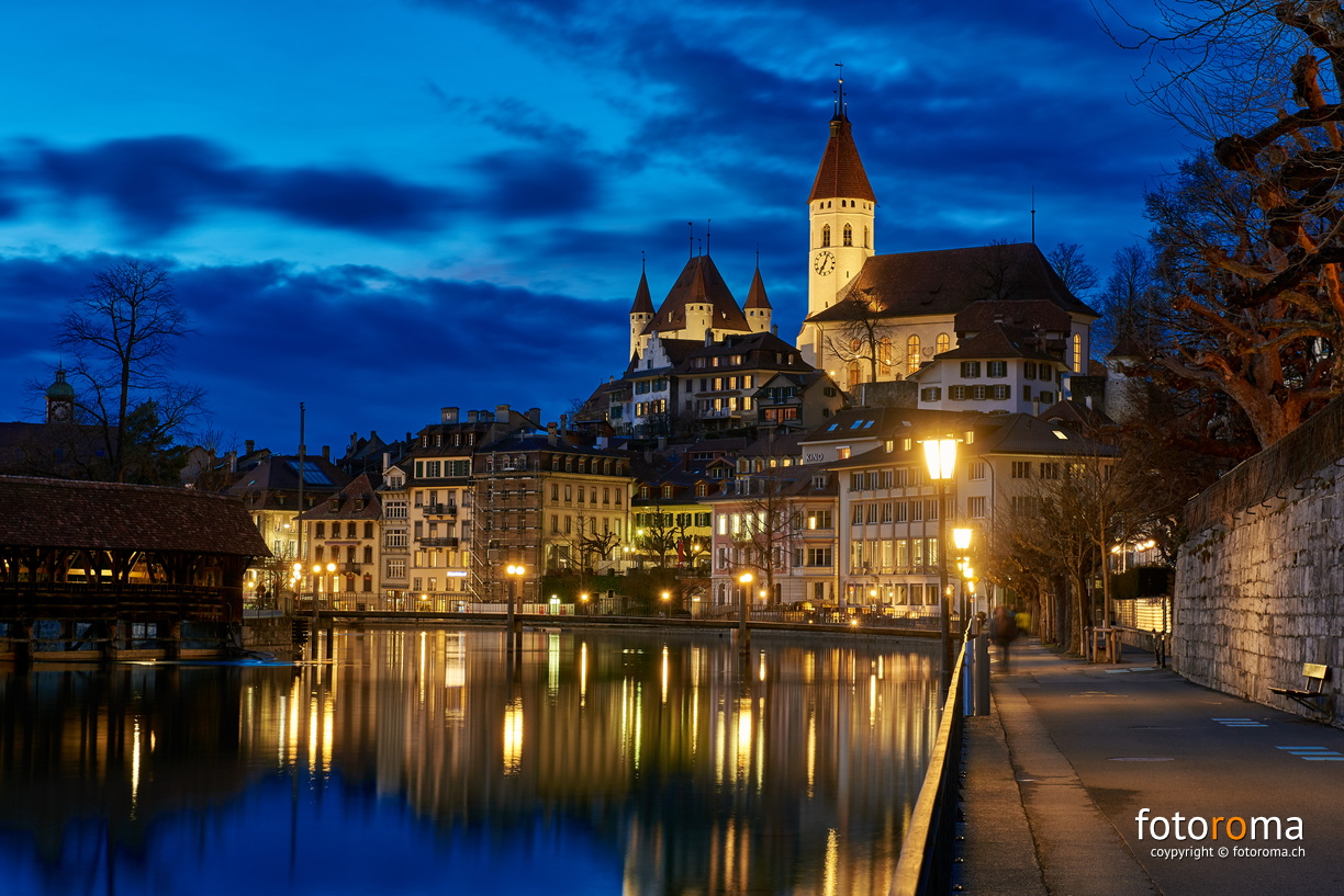 Schöner als nichts tun
Blaue Stunde in Thun
RM-2019-365-74.jpg