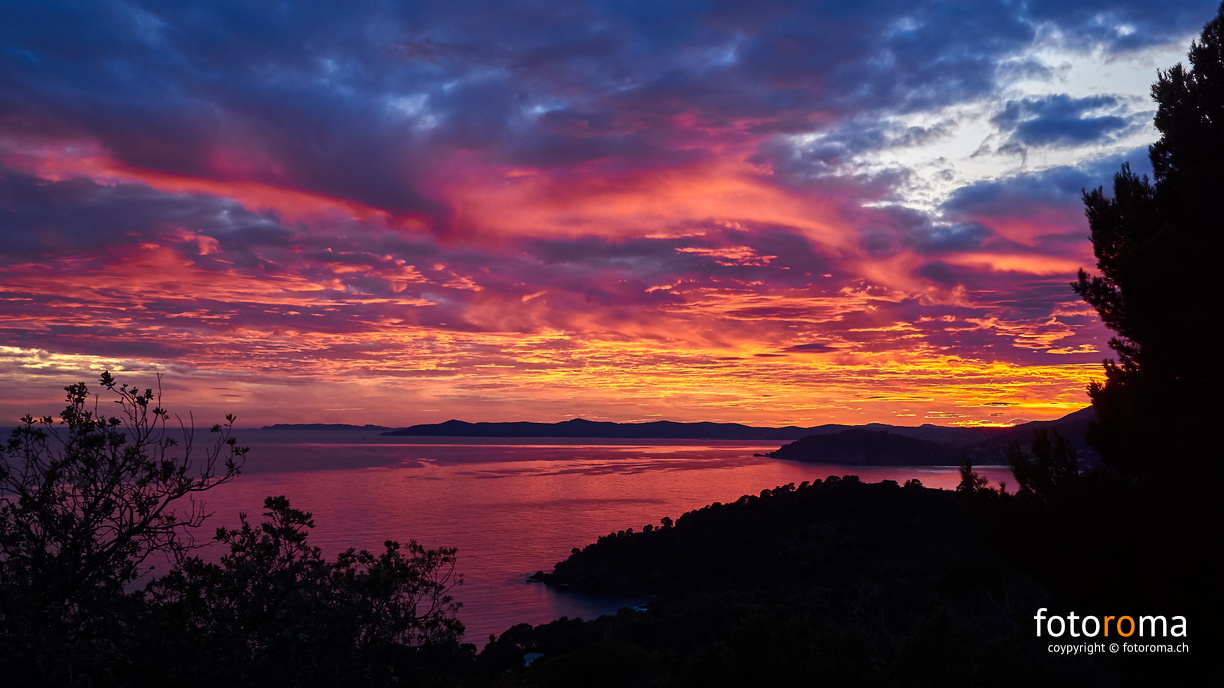 Fifty Shades of Sunset
 RM-2019-365-279.jpg